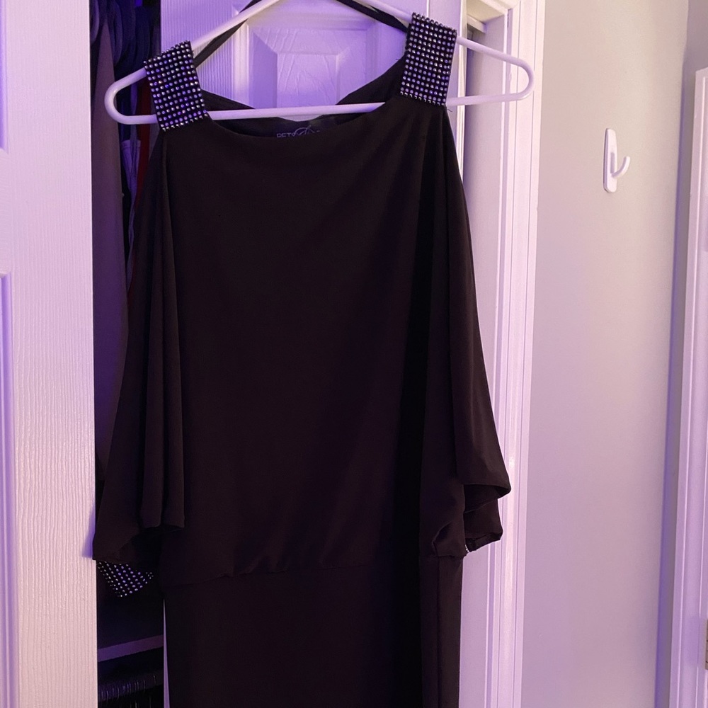 Macy’s dress size 6; worn once